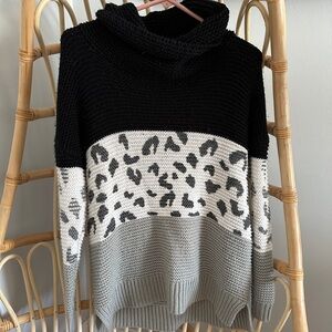Chic Leopard Print Sweater